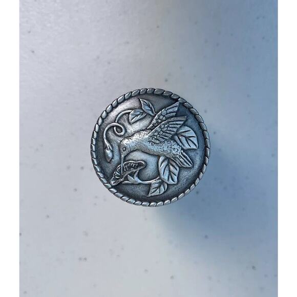 Vintage Pewter Hummingbird Embossed Postage Stamp Roll Holder Dispenser 2" - Picture 5 of 12